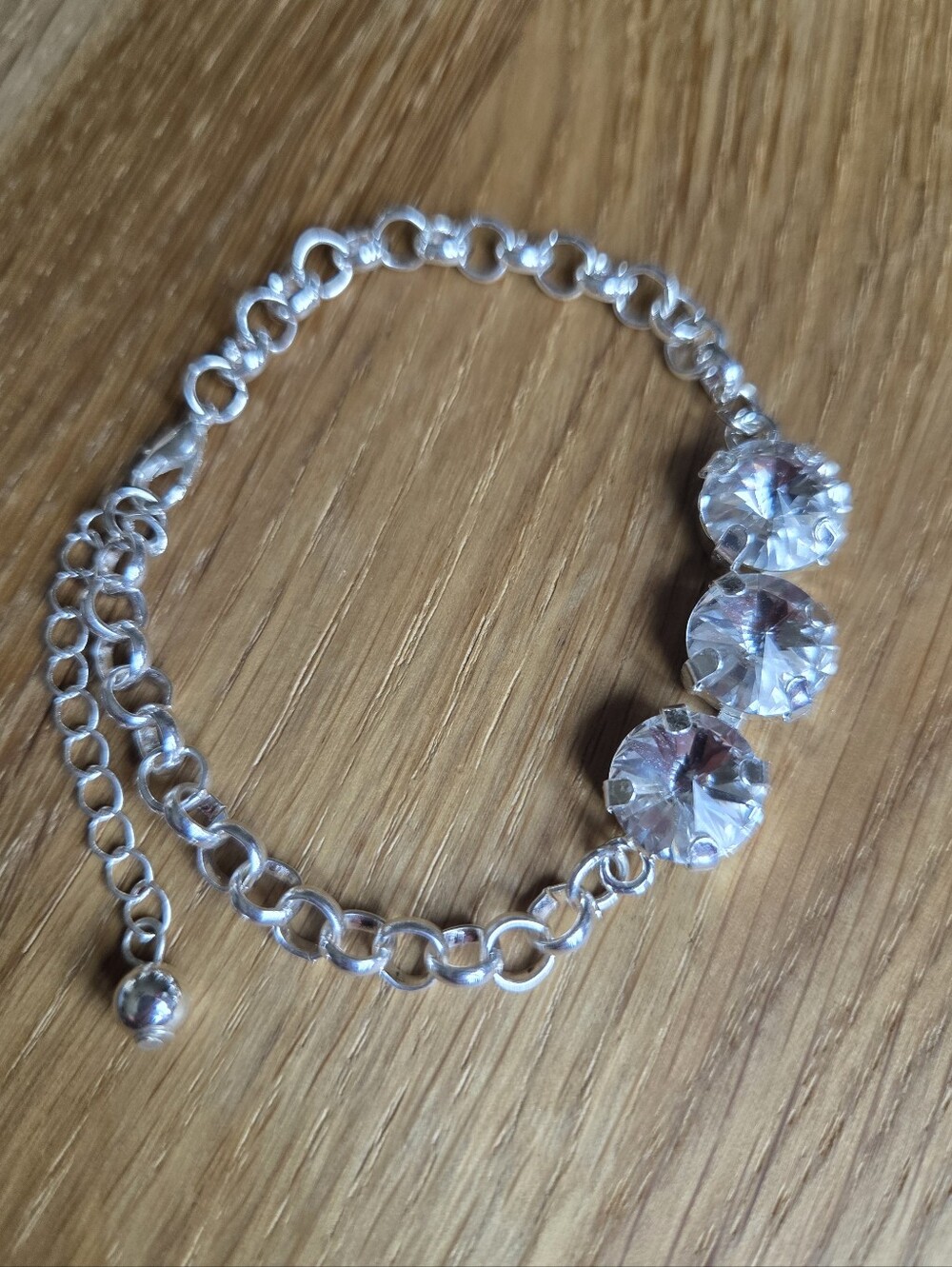 Shiny Silver Rolo Chain & Clear Crisp Crystals   Bracelet, Hand Crafted - Picture 9 of 10